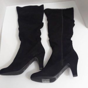 Rouge Veronia Black Faux Boots Suede Size 11